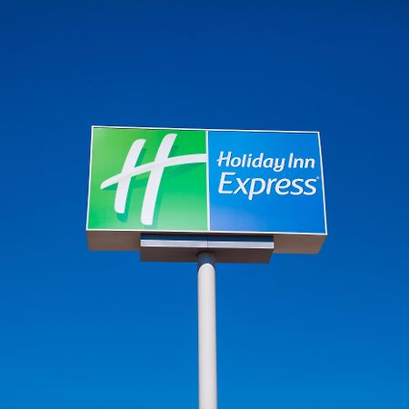 Holiday Inn Express Toulon - Est, An Ihg Hotel Exterior foto